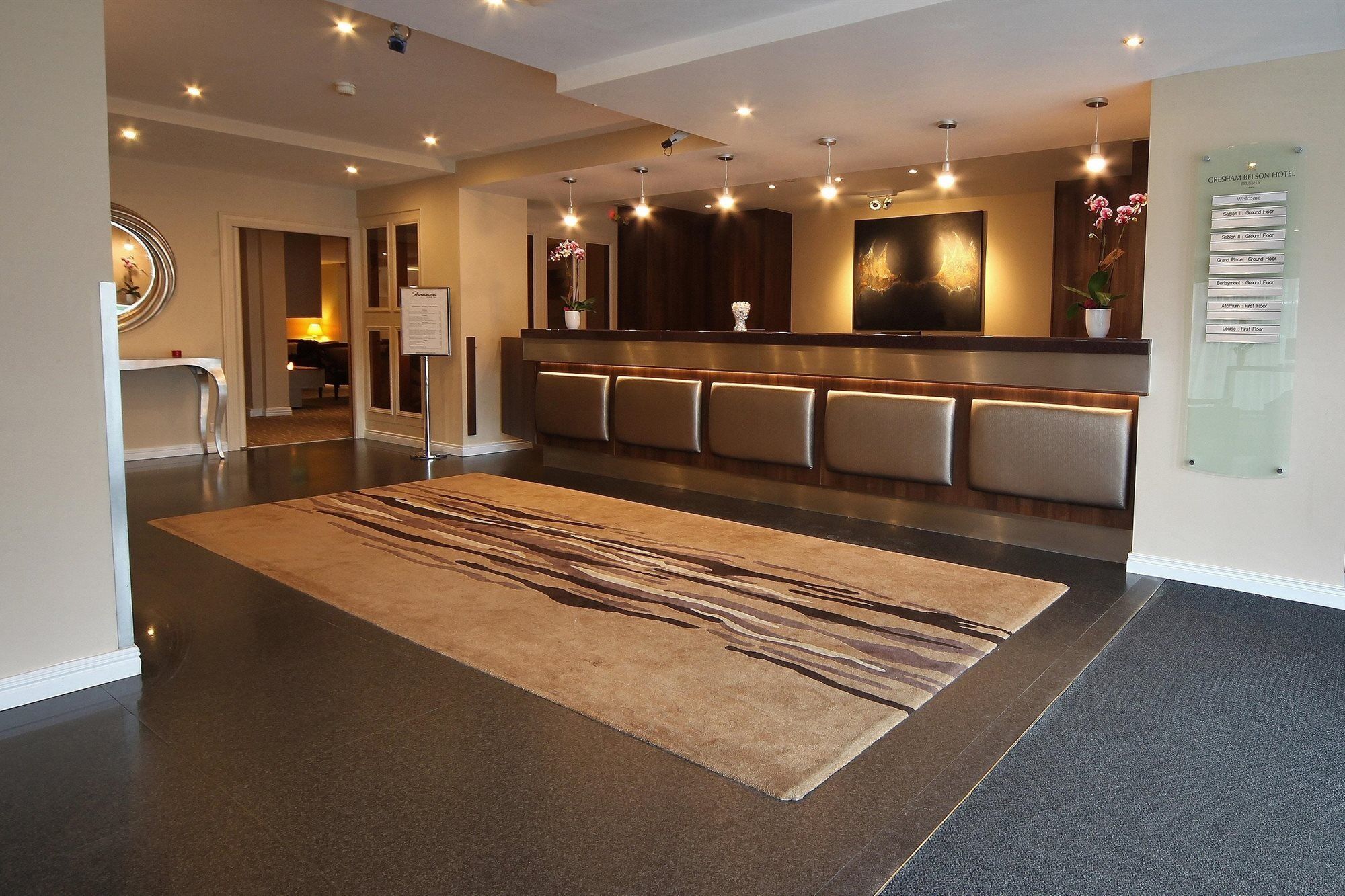 โรงแรมเกรเชม เบลสัน บรัสเซล Woluwe-Saint-Lambert ภายนอก รูปภาพ